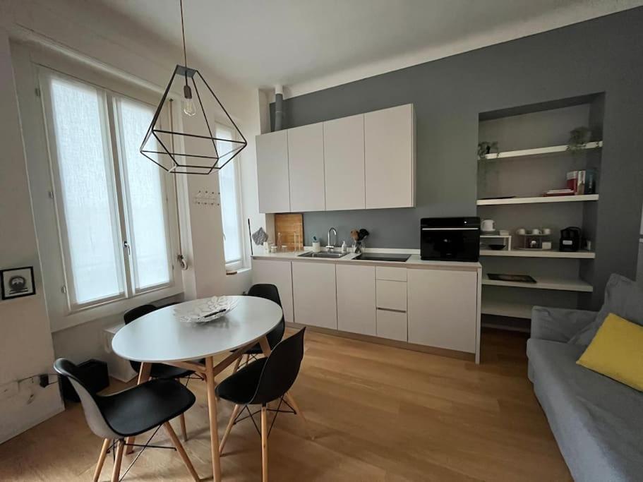 Bilocale Di Charme Apartment Milan Exterior photo
